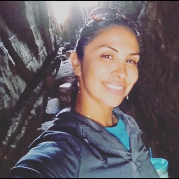 Hi I’m Renee - Picture 2 of 4